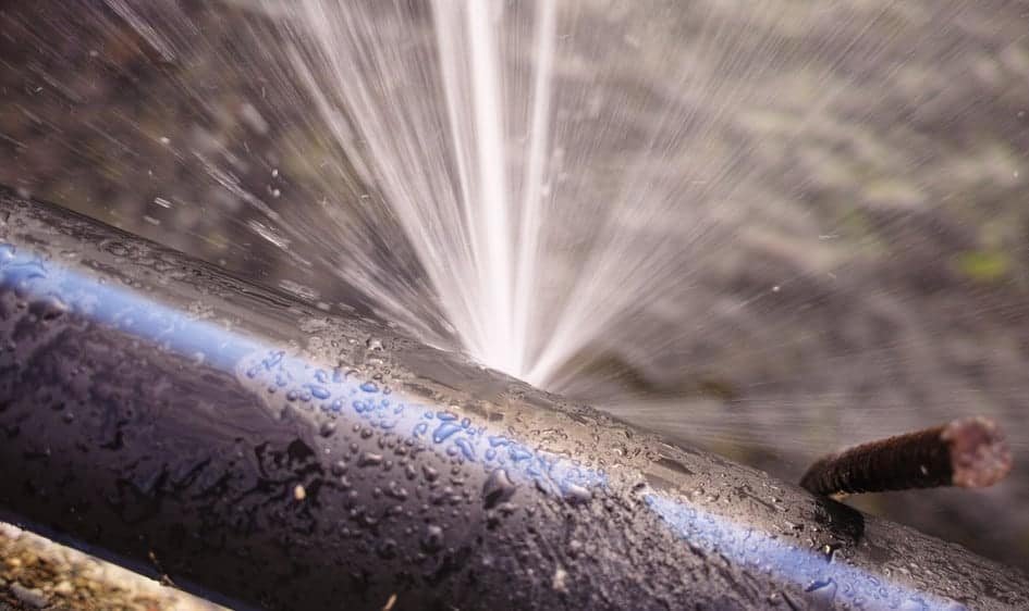 3 tips to reduce the risk of a burst pipe in your home